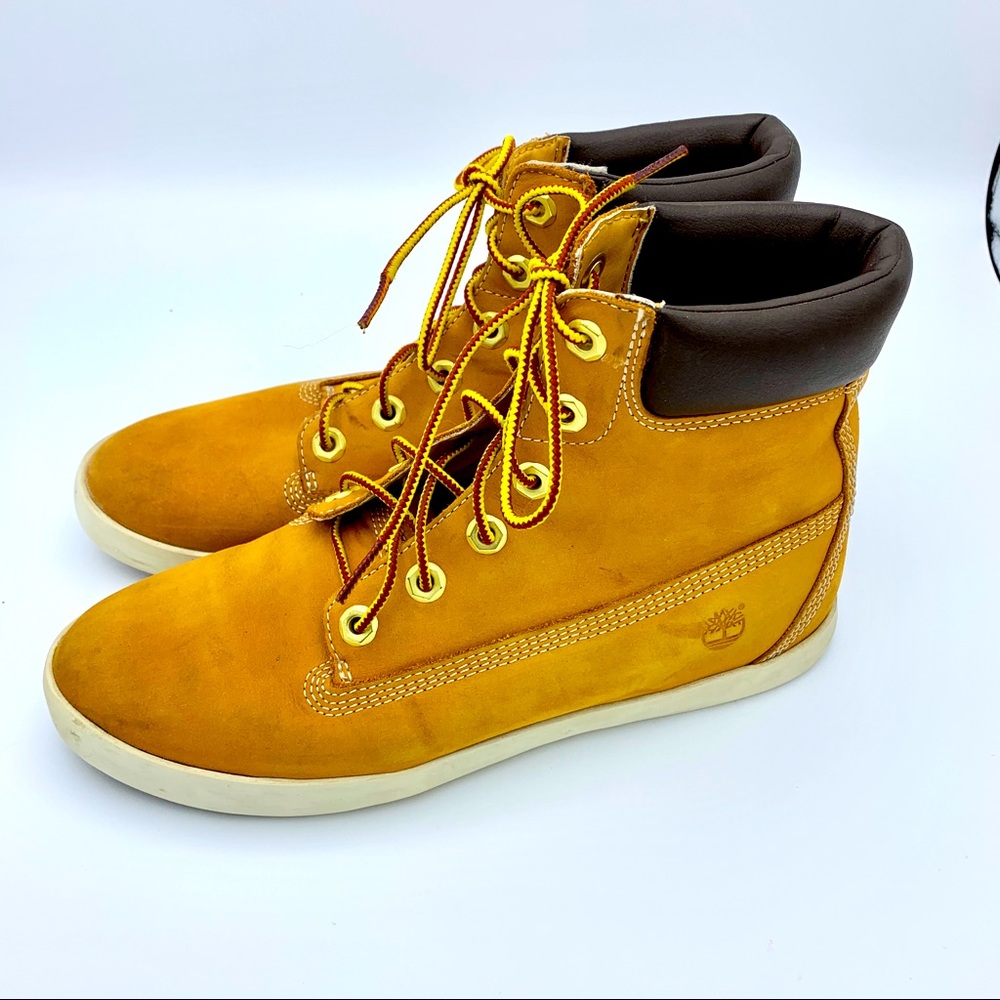 Timberland Women’s Earthkeepers Wheat Boot/Bootie